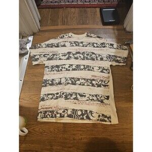 VTG Y2K Disney World Pirates of the Caribbean Ride T-Shirt Skulls Size Large